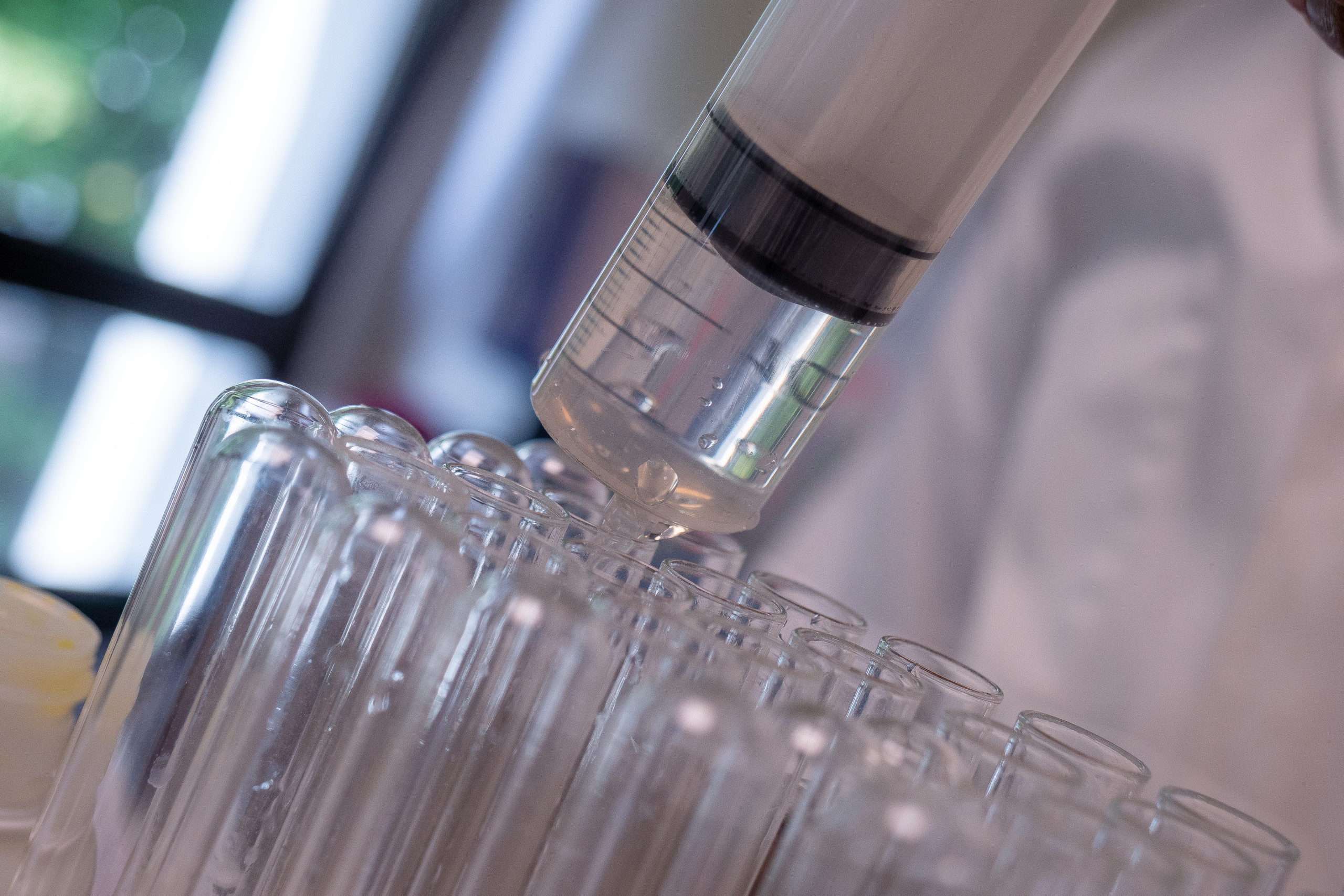 analyse chimique de l'eau et flacon de prélèvement AQUAPRO Lab pour réseaux collectifs